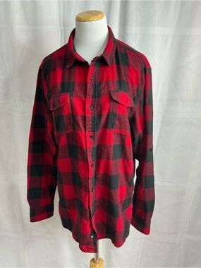2301 - burnside Red & Black Buffalo Plaid Button-Down Shirt